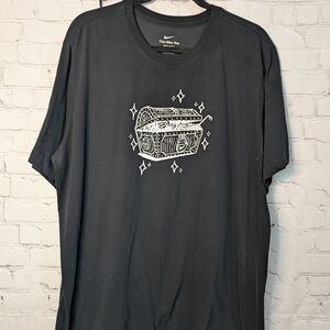 Nike Men's Black Graphic T-Shirt